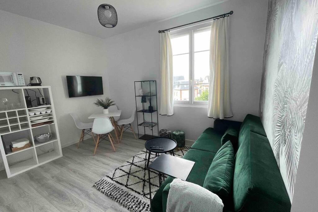 L'Oiseau Bleu Appt 2 Pieces , 150 M De La Plage Apartment Blonville-sur-Mer Exterior foto